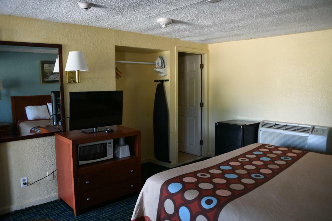 Boston Motel Weymouth Exterior photo